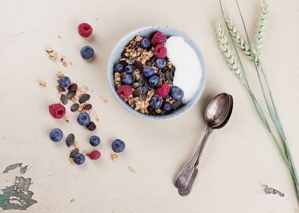 Granola and Berry Brunch