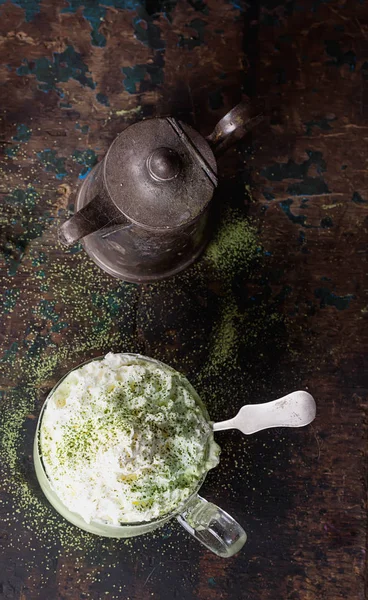 Зелений Matcha латте — стокове фото