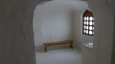 Tebeşir mağarada Sviatogorskaya Lavra ve onun kutsal kişilerin resmi, iyi bilinen Saint Mary simgesi ve bakire Meryem için duyuru da dahil olmak üzere dünya çapında