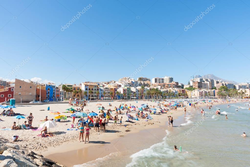 Scènes De Plage Dété Méditerranéen La Vila Joisa Alicante
