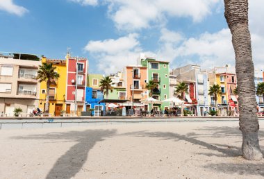 La Vila Joiosa, Costa Blanca İspanya çok renkli evleri.