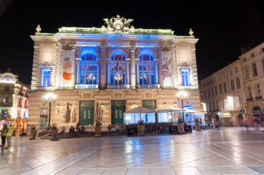 Gece Place de la Comedie harika mimarisi 