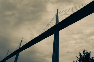 Split sesi kablo yayılma köprü görüntü görünümden düşük noktası Millau Br