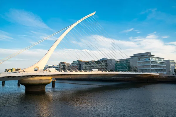 Samuel beckett Bridge, Dublin, architecturaly modern çarpıcı wh