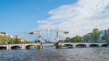 Vintage özel VIP kanal Magere Brug geçer tekne gezisi
