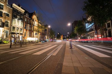 Sokak sahne ve gece ışıklar
