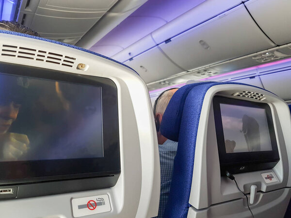 No smoking signs  and screens