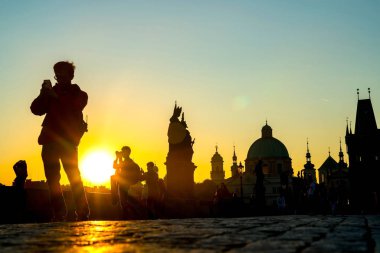 Düşük görüş görüntü insan tanınmaz siluetleri