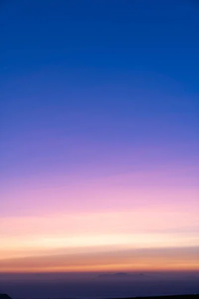 Ανατολή ηλίου και ηλιοβασίλεμα Αφηρημένο φόντο του ουρανού, χρώματα — Φωτογραφία Αρχείου