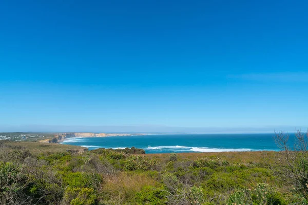 Dlouhý Útes Podél Pobřeží Great Ocean Road Jižním Pobřeží Victoria — Stock fotografie