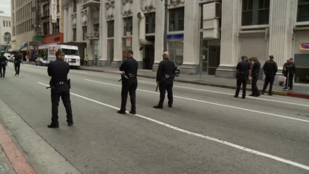 LAPD Officers Create Blockade — Stock Video