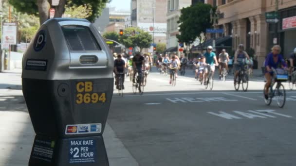 Ciclavia parkeringsautomat — Stockvideo