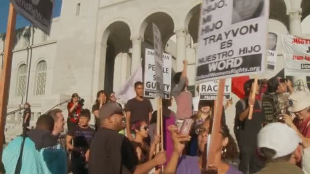 Belediye Binası merdivenlerinde adaletsizlik ralli — Stok video