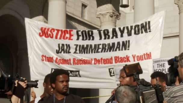 "JUSTICE FOR TRAYVON "Banner — стоковое видео