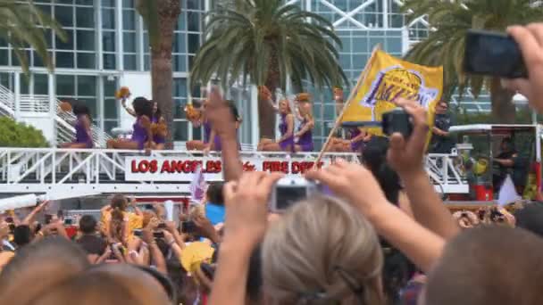 Laker Girls Drive Fans Take Photos Lafd Fire Truck Topped — Stock Video