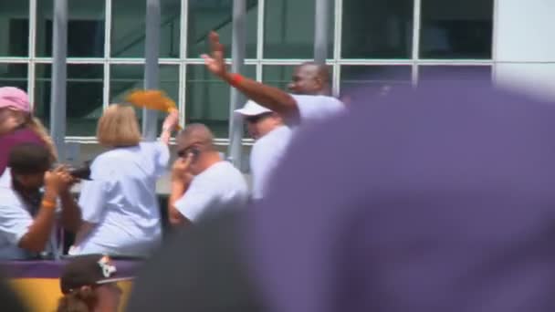 Magic Johnson Laker Parade Retired Nba Player Earvin Magic Johnson — Stock Video