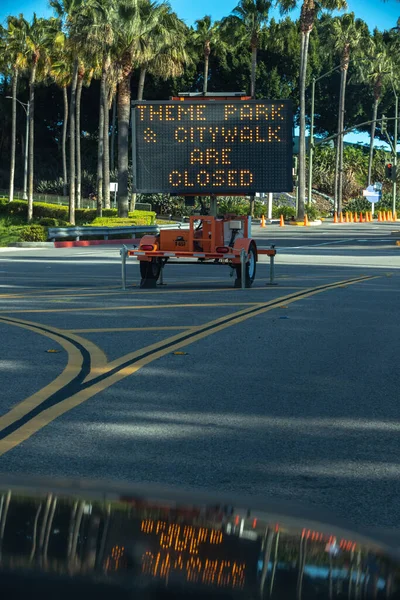 Panneau Signalisation Message Variable Devant Universal Studios Hollywood Los Angeles Photo De Stock