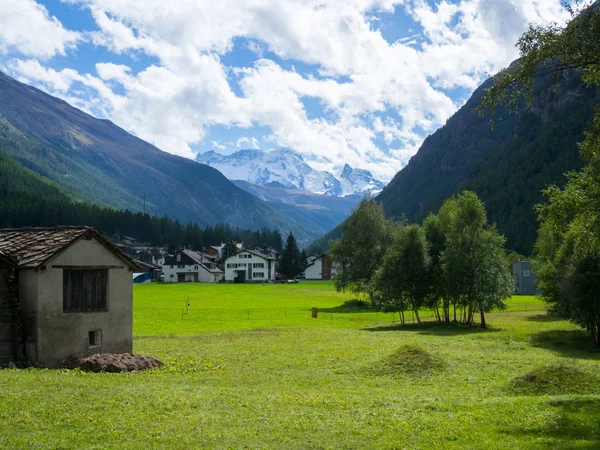 Vista Urbana Randa Suiza — Foto de Stock