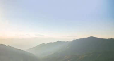 Mountain view sabah ışık