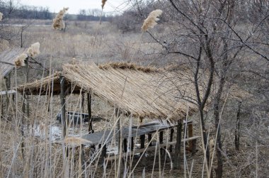 Çardak thatched çatı ile