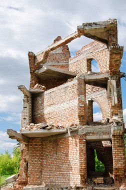 eski tuğla bina