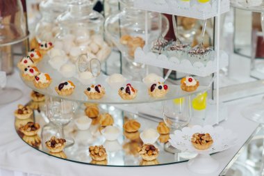 Düğün günü açık büfe tablo