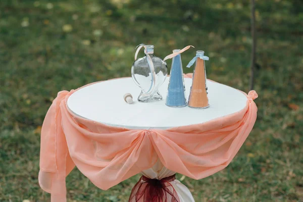 Voorbereiding Voor Ceremonie Van Het Huwelijk Bruiloft Een Roze Stijl — Stockfoto