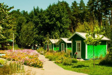 üst üste küçük evler