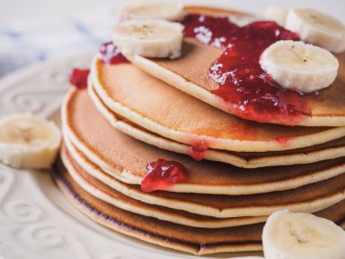 Tereyağı ve reçel krep