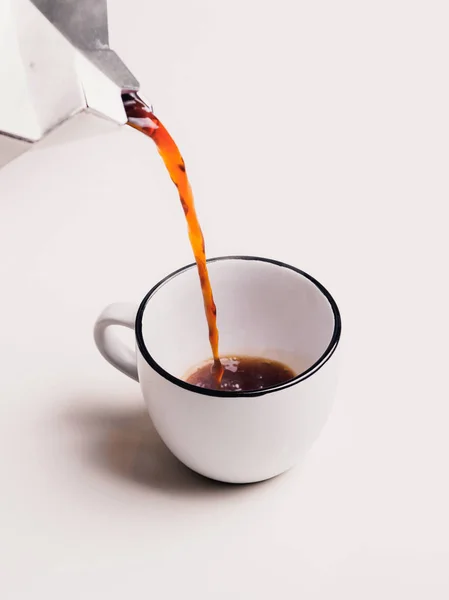 間欠泉のコーヒー メーカー — ストック写真