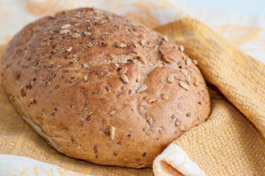 Beyaz ekmek bir tablo