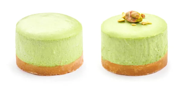緑のチョコレート丸いチーズケーキ。孤立した白地 — ストック写真