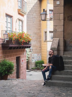 Barcelona, İspanya - 21 Eylül: Topraklarının benzersiz mimari karmaşık Poble Espanyol 21 Eylül 2017 İspanyol Köyü