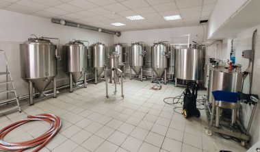 Bira fabrikası alkol üretimi. Modern konteynır teknolojisi