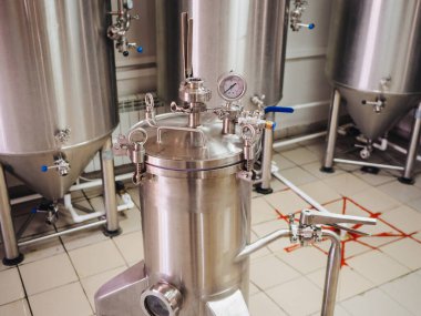Bira fabrikası alkol üretimi. Modern konteynır teknolojisi