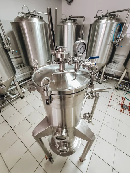Brewery alcohol factory production. Modern containers technology — Stock Photo, Image