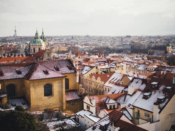 Červené Střechy Starého Středověkého Města Praze Winter — Stock fotografie