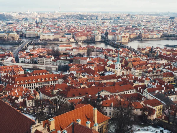 Červené Střechy Starého Středověkého Města Praze Winter — Stock fotografie