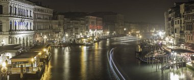 Venedik ile gece ışık, uzun pozlama