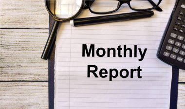 Kağıt üzerinde - iş kavramı yazılı metin içeren Pano