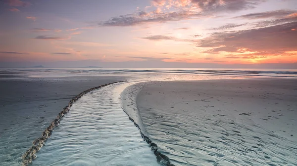 Vista del amanecer en la playa — Foto de Stock