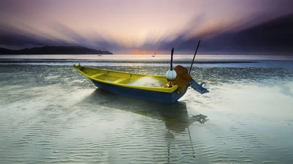 Paisaje al atardecer en Malasia — Foto de Stock