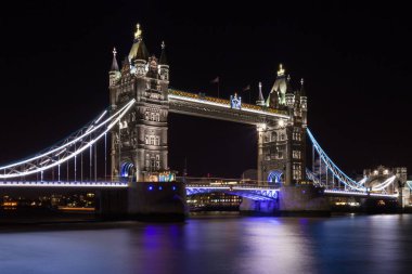 Gece kule köprüsü, Londra, İngiltere