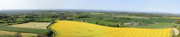 Cley tepeden panoramik alanlara ve çiftlikleri, Wiltshire, İngiltere.