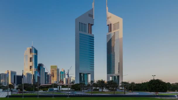 Tramonto sulle Emirates Towers a Dubai, Emirati Arabi Uniti — Video Stock