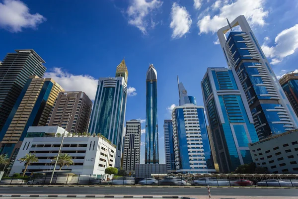 Finans Merkezi Dubai, Suudi Arabistan, içinde gökdelenler görüntüleyin