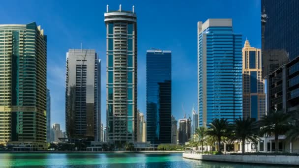 Edificios residenciales de día soleado JLT timelapse Dubai España — Vídeo de stock