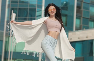 Yaz tatili. Kız güzel moda