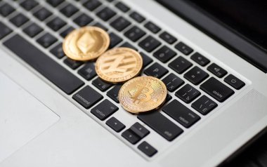 cryptocurrency paralar - Litecoin, Bitcoin, Ethereum