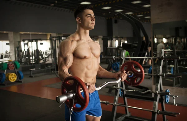 Sexy Sterke Bodybuilder Atletische Fitness Man Oppompen Van Abs Spieren — Stockfoto